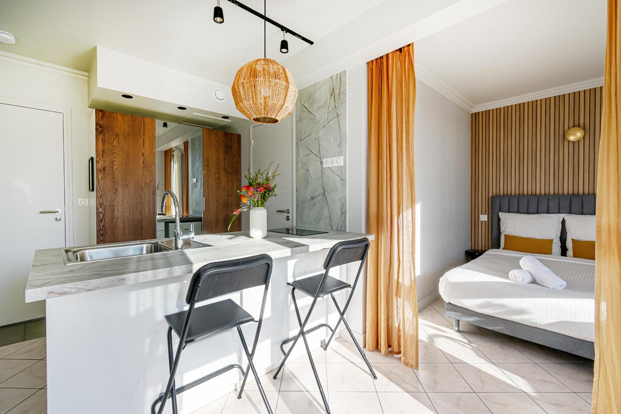 The Lake Aurora Suite - Duke Housing Créteil Dış mekan fotoğraf